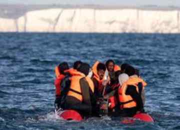 英国移民,为什么2026年将全面收紧难民政策?